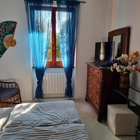 Beb La Terrazza Sui Fieschi Frühstückspension 3*