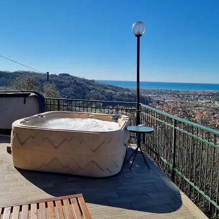 Beb La Terrazza Sui Fieschi Frühstückspension